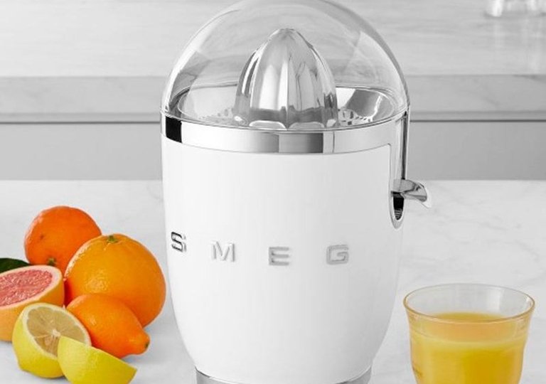 Универсальные соковыжималки — как не переплатить и приобрести подходящую модель Универсальные соковыжималки — как не переплатить и приобрести подходящую модель