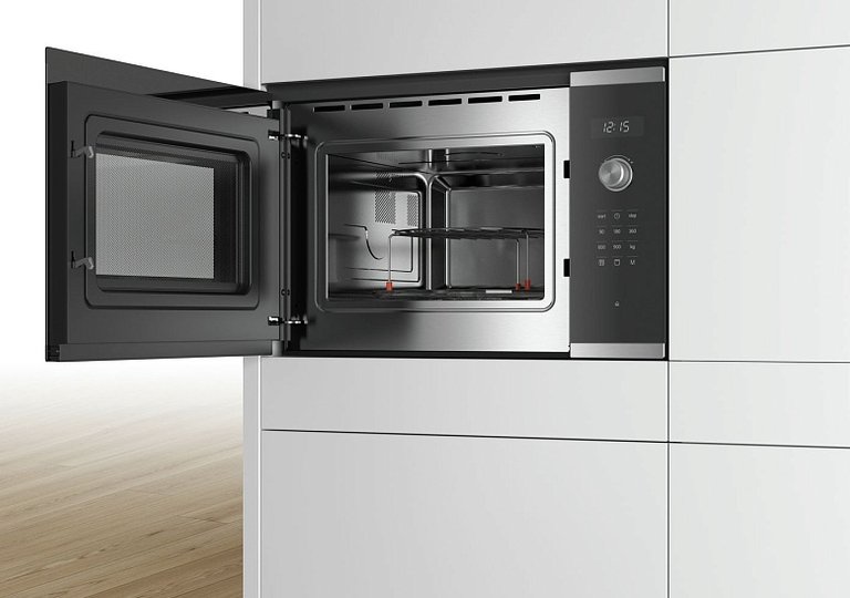 Обзор микроволновой печи BOSCH BEL554MS0 Обзор микроволновой печи BOSCH BEL554MS0