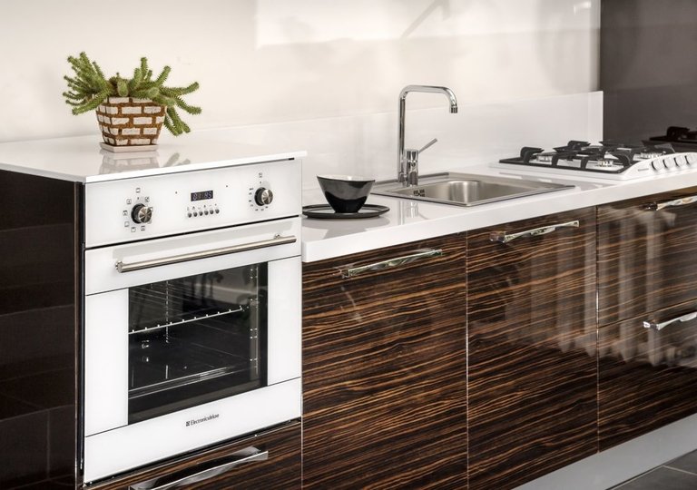 Обзор популярных моделей духовых шкафов Обзор популярных моделей духовых шкафов