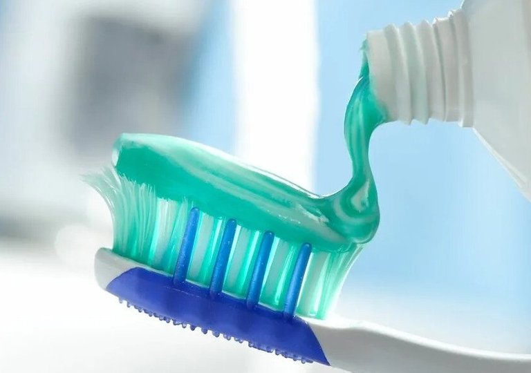 Можно ли, как и сколько хранить зубную пасту в холодильнике Можно ли, как и сколько хранить зубную пасту в холодильнике