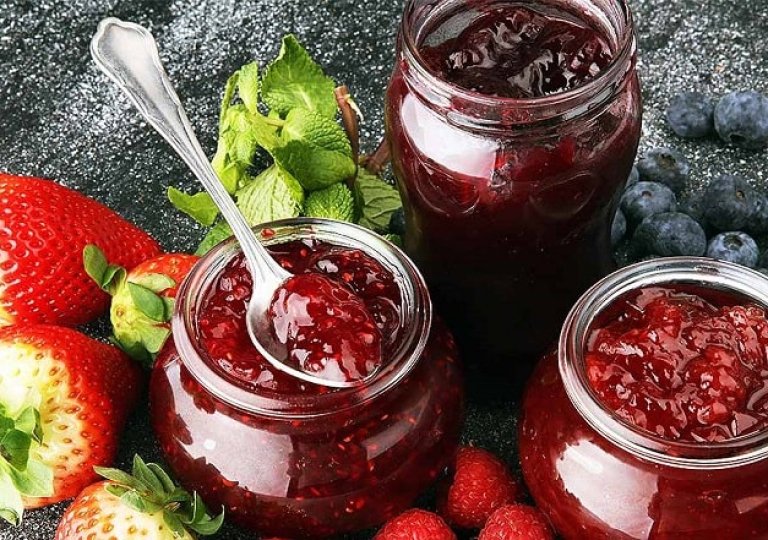 Можно ли, как и сколько хранить варенье в холодильнике? Можно ли, как и сколько хранить варенье в холодильнике?