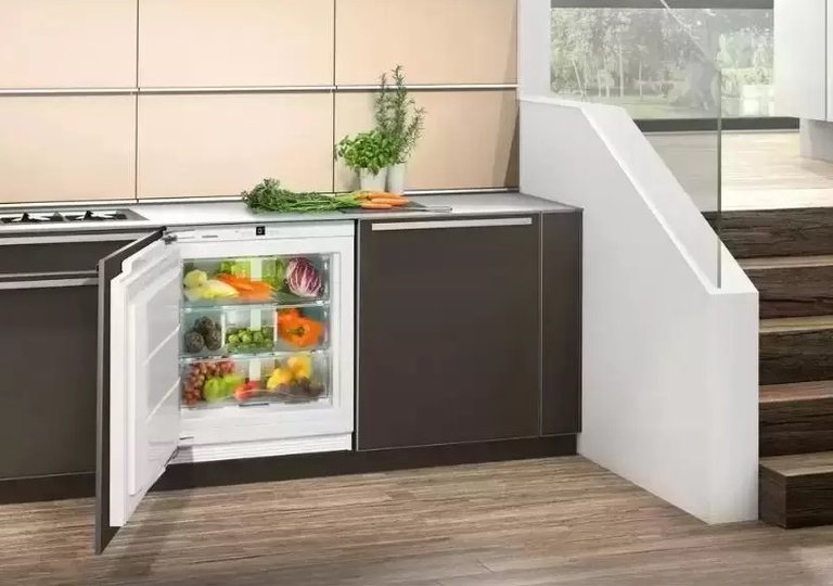 Обзор на встраиваемый холодильник Liebherr SUIB 1550 Premium BioFresh Обзор на встраиваемый холодильник Liebherr SUIB 1550 Premium BioFresh