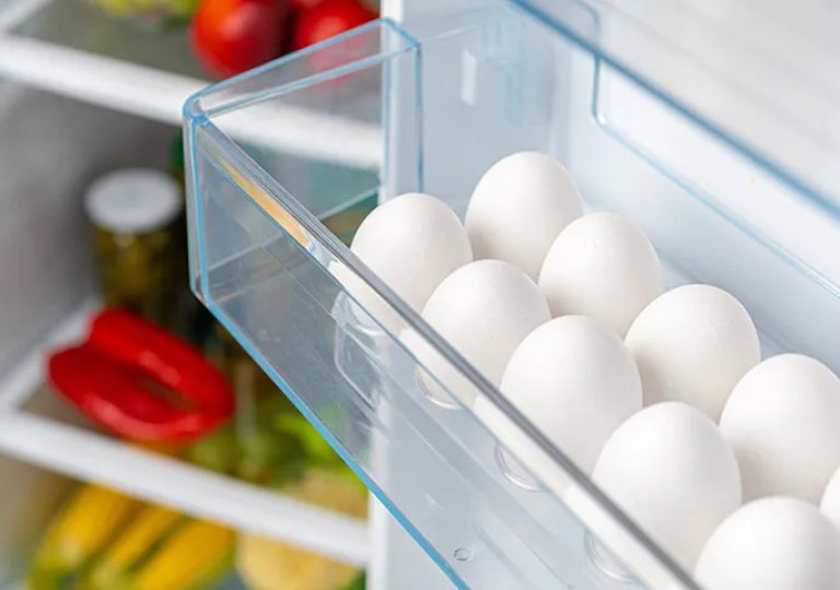 Можно ли, как и сколько хранить яйца в холодильнике Можно ли, как и сколько хранить яйца в холодильнике