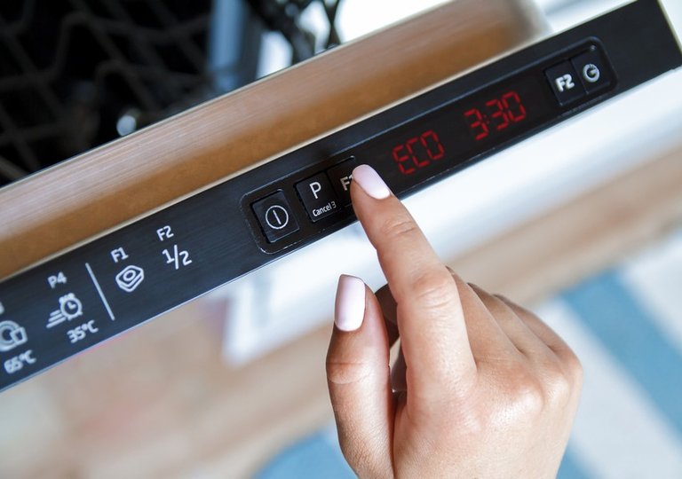 Что означают значки и индикаторы на посудомоечной машине Что означают значки и индикаторы на посудомоечной машине